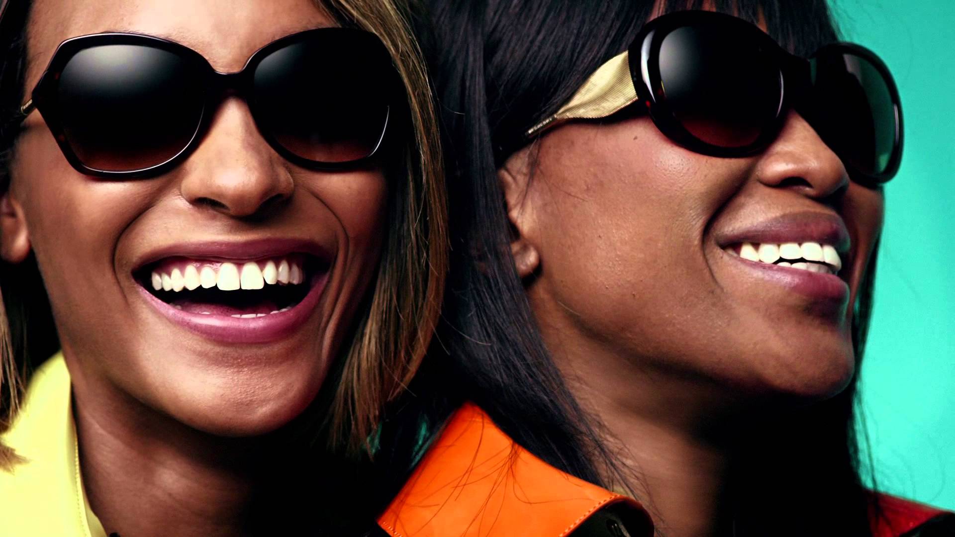 Burberry-Eyewear-Campaign-Jordan-Dunn-and-Naomi-Campbell-modelling-sunglasses-and-glasses