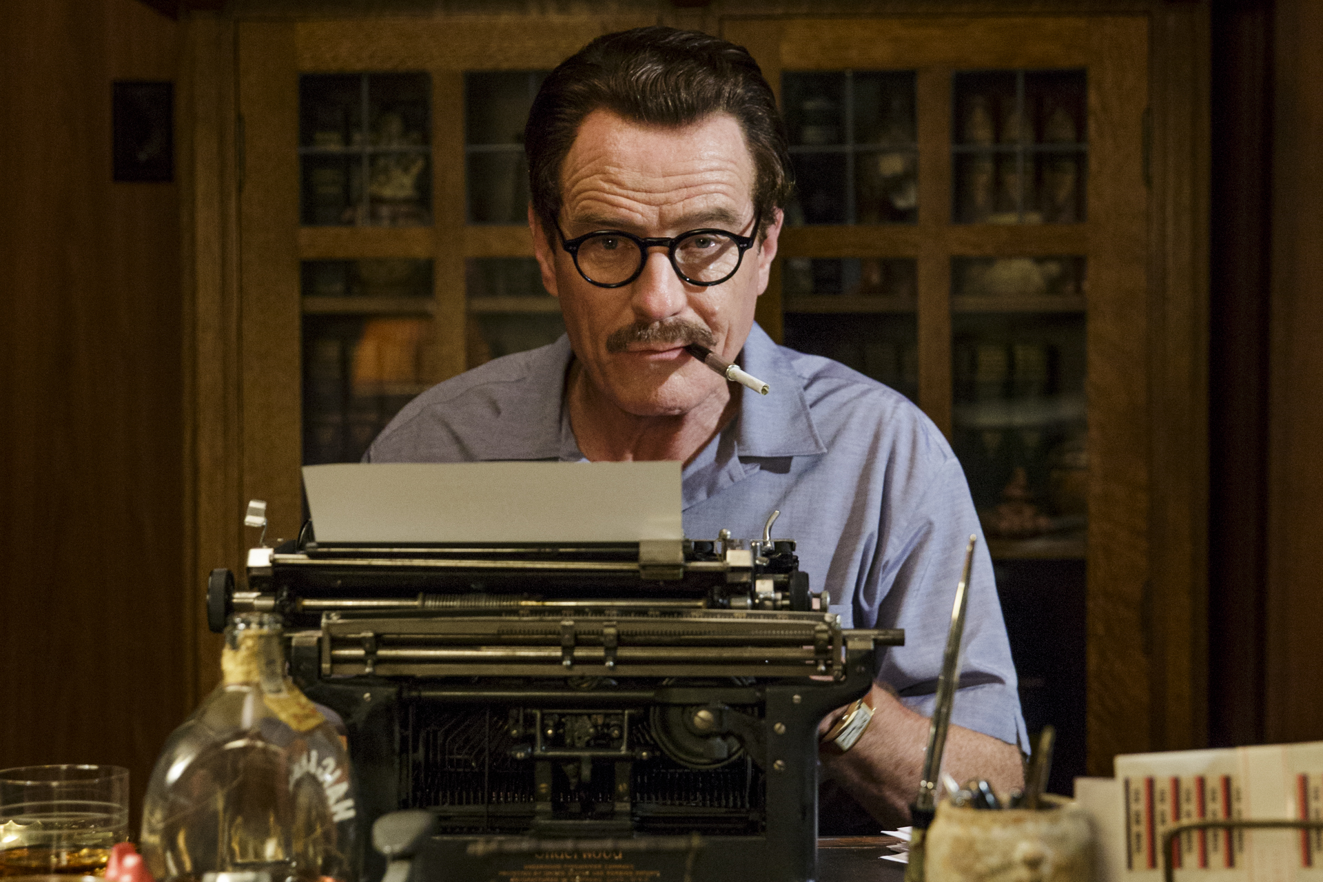 trumbo-brian-cranston-glasses