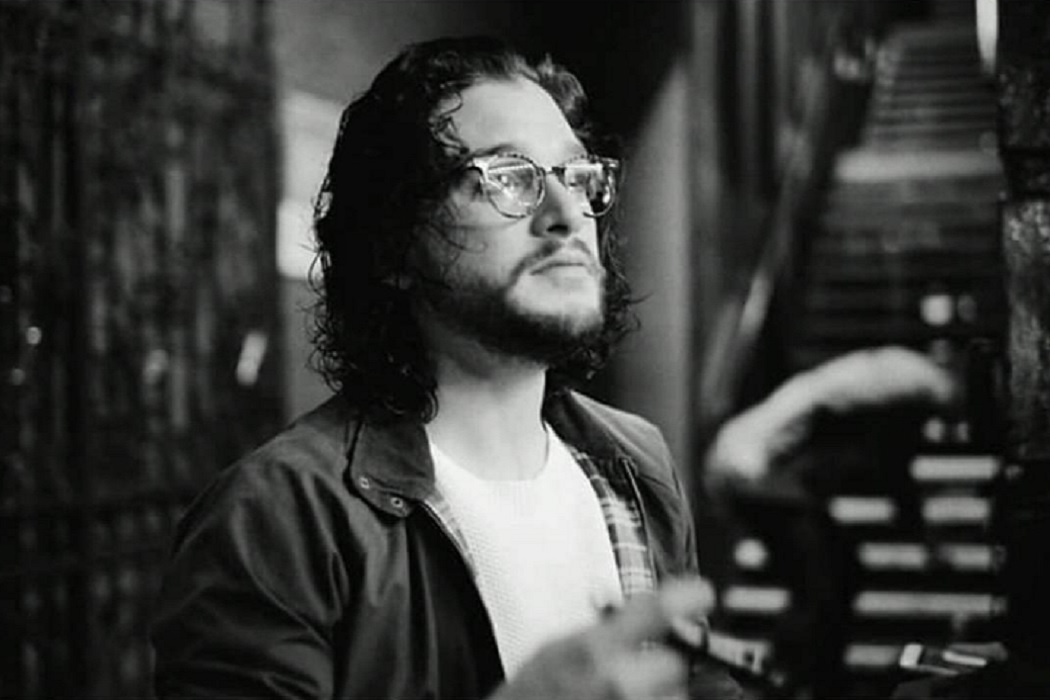 kit_harrington_glasses_jon_snow