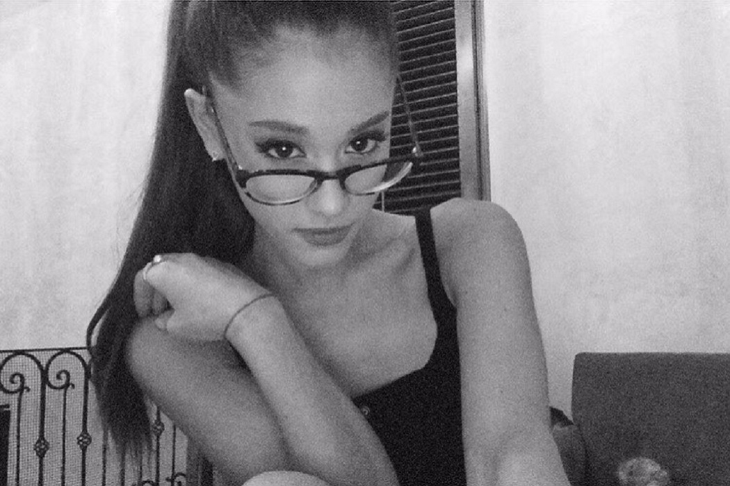 celebs who post spectacle selfies ariana grande
